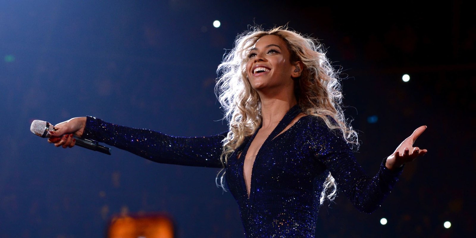 Beyoncé joining Coldplay in Super Bowl Half-Time show