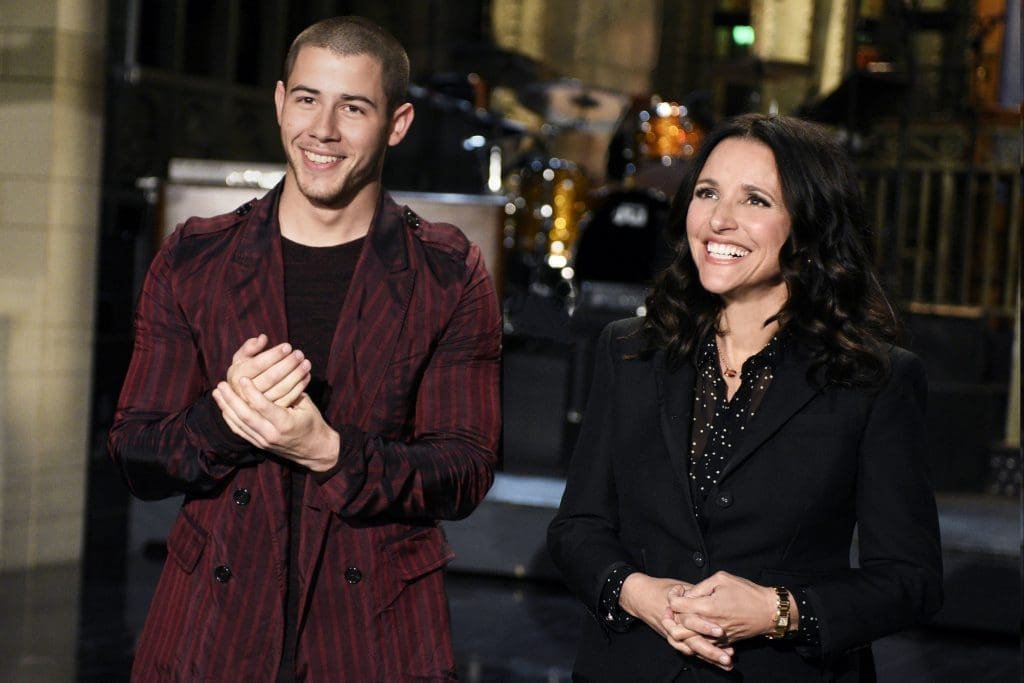 Nick Jonas - Julia-Louis Dreyfus 