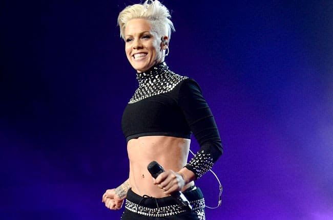 pink-performing-650-430