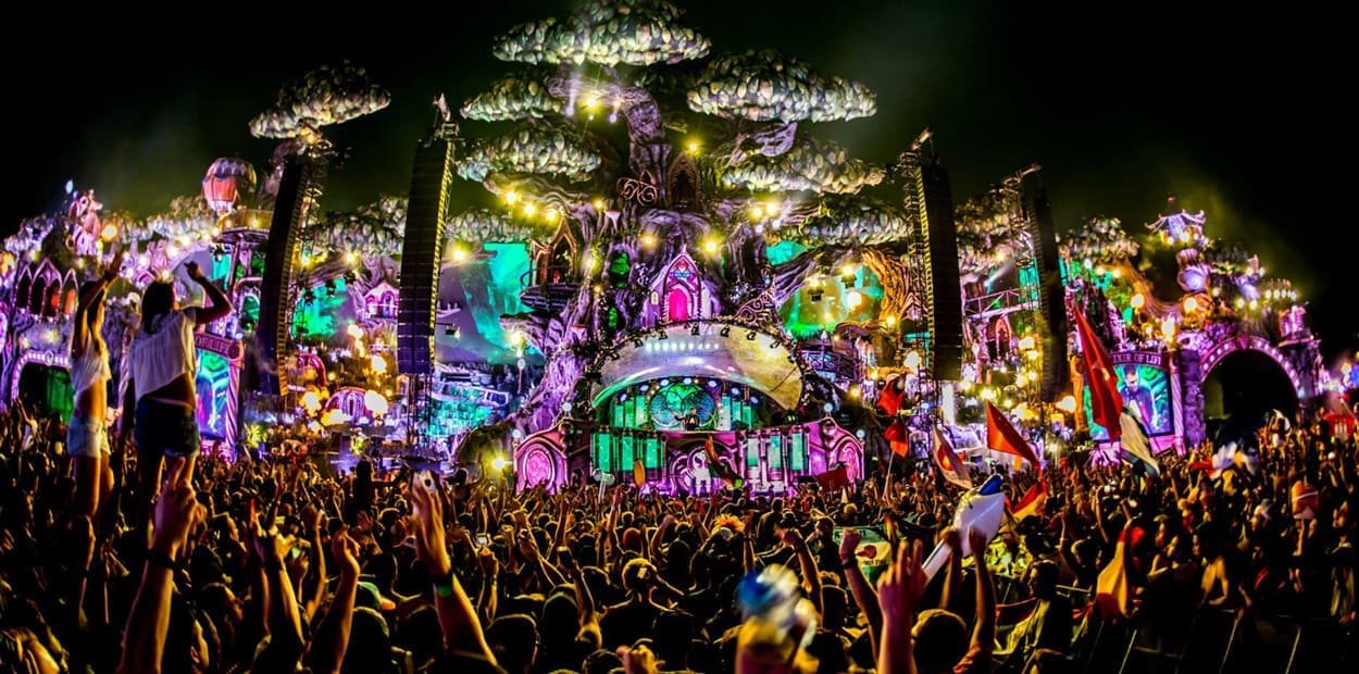 Woah! We’re getting two weekends of Tomorrowland in 2017