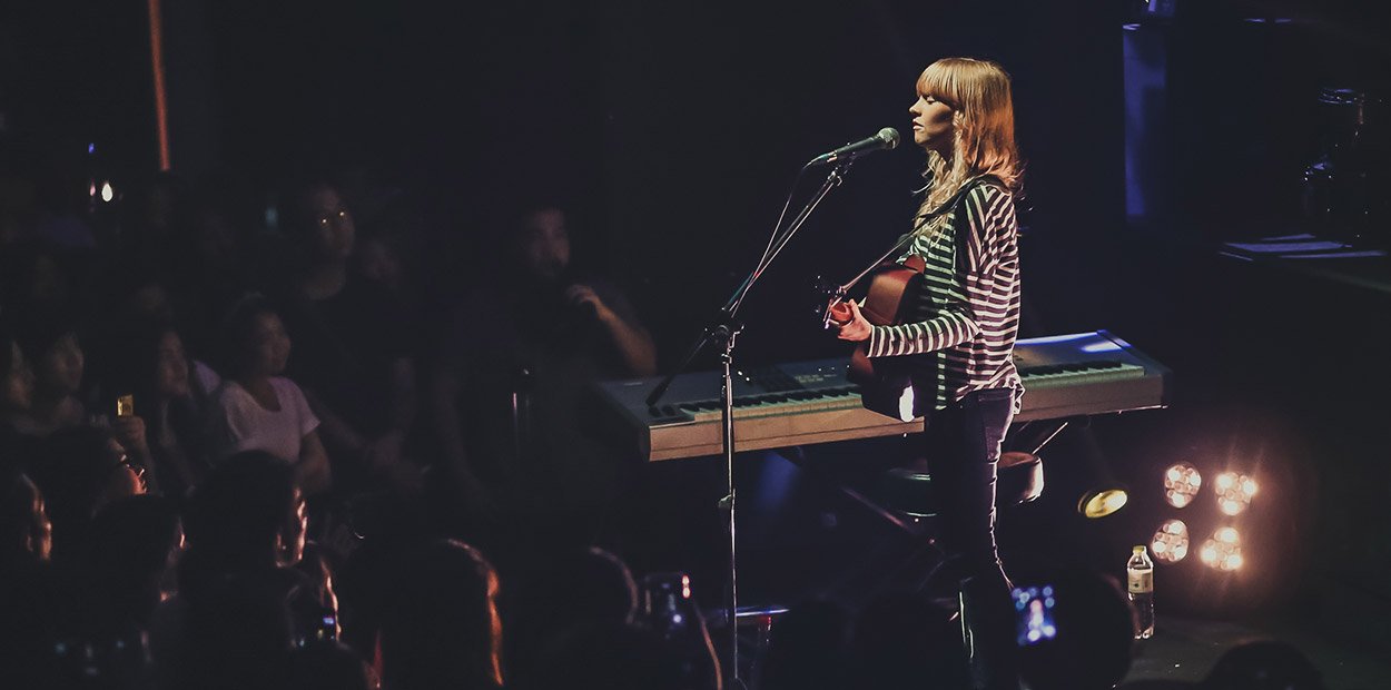Live Review: Lucy Rose’s Bangkok debut is a beautiful lucid dream