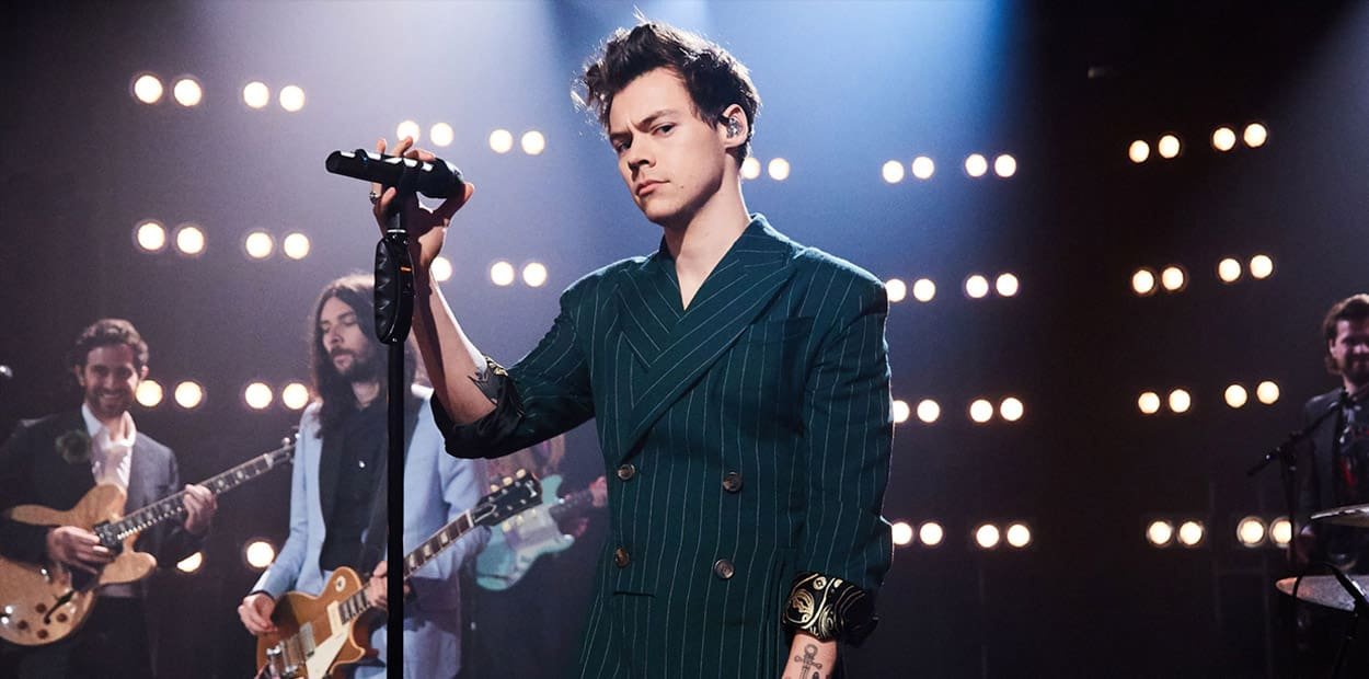 Gucci - Performing in Milan during 'Harry Styles: Live on Tour