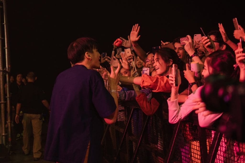 Phum Viphurit and Boy Pablo Live in Bangkok