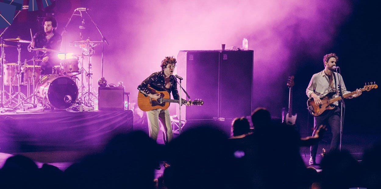 No Pressure from The Kooks at Garden Beats Festival 2019 as the headlining band made us (Happy) with a full setlist that left fans dancing and singing along to 75 minutes of songs!